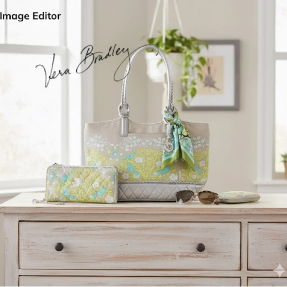 Vera Bradley Sittin in a Tree Resort Tote